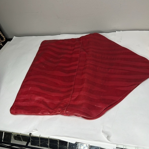 Red Soft Leather Double Compartment Vintage Clutch Bag - Picture 10 of 12